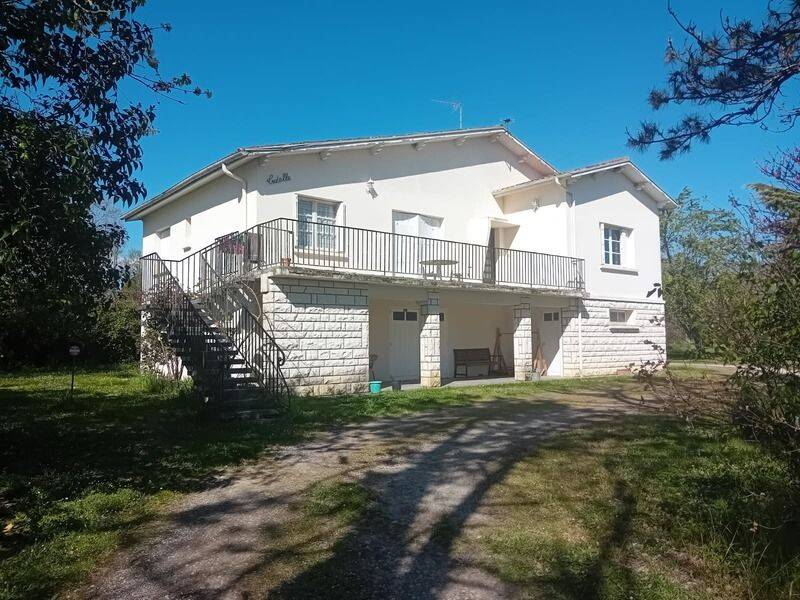 Maison 7 pièces 133 m² · à Condom · 133 m² · 240 000 €