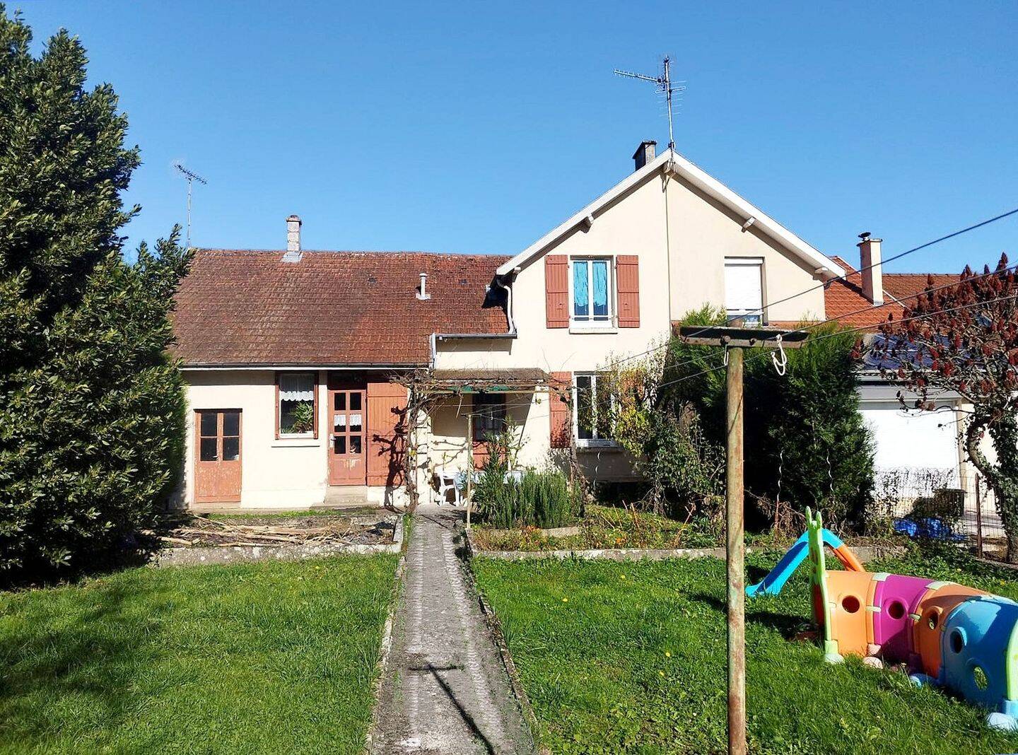 Maison 5 pièces 97 m² · à Chalon-sur-Saône · 97 m² · 134 000 €