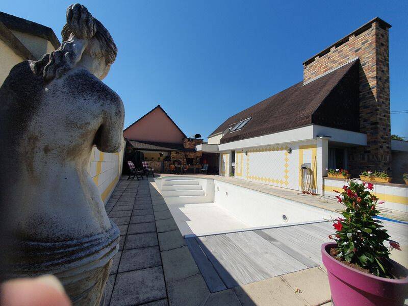 Maison 6 pièces 174 m² · à Eckbolsheim · 174 m² · 550 000 €