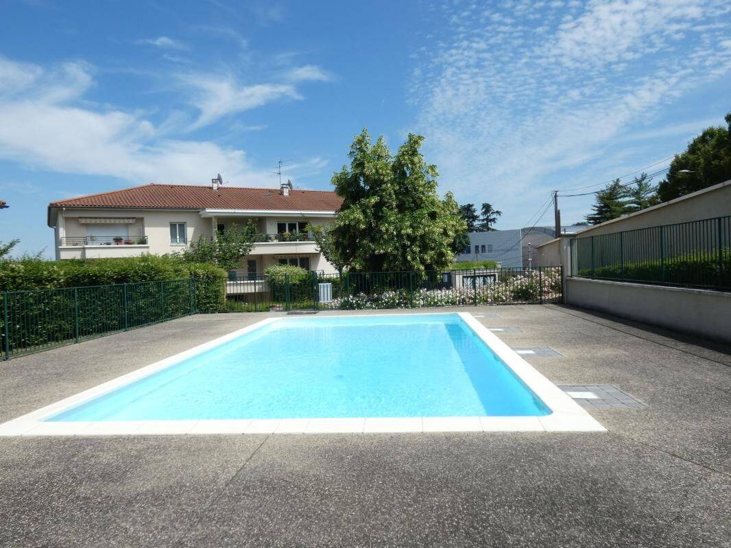 Appartement 1 pièce 37 m² · à Oullins-Pierre-Bénite · 36,8 m² · 700 €/mois