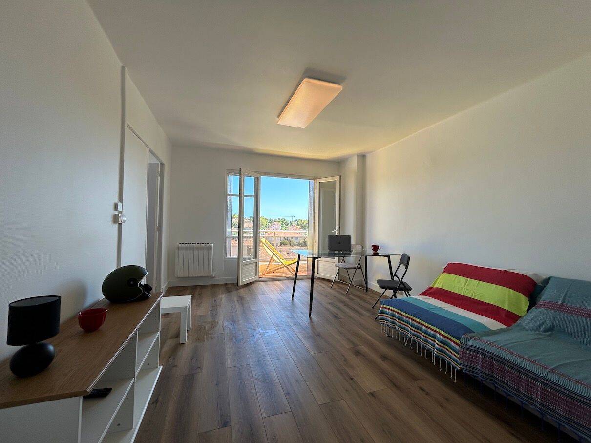 1 pièce 15 m² · à Toulon · 15 m² · 450 €/mois