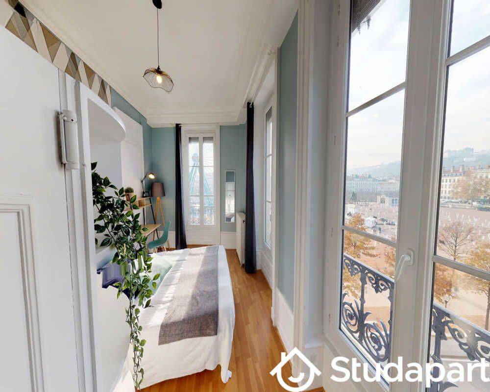 1 pièce 14 m² · à Lyon 2ème Arrondissement · 14 m² · 975 €