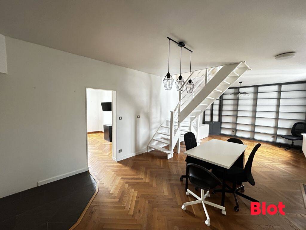 A LOUER - MAISON - PROCHE RUE DE NANTES - 125m2 — 2