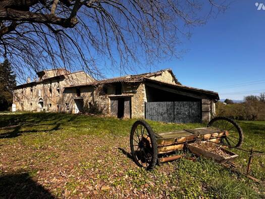 Maison à vendre 220 000 € 1 pièce 230 m² 5 084 m² de terrain Grane 26400