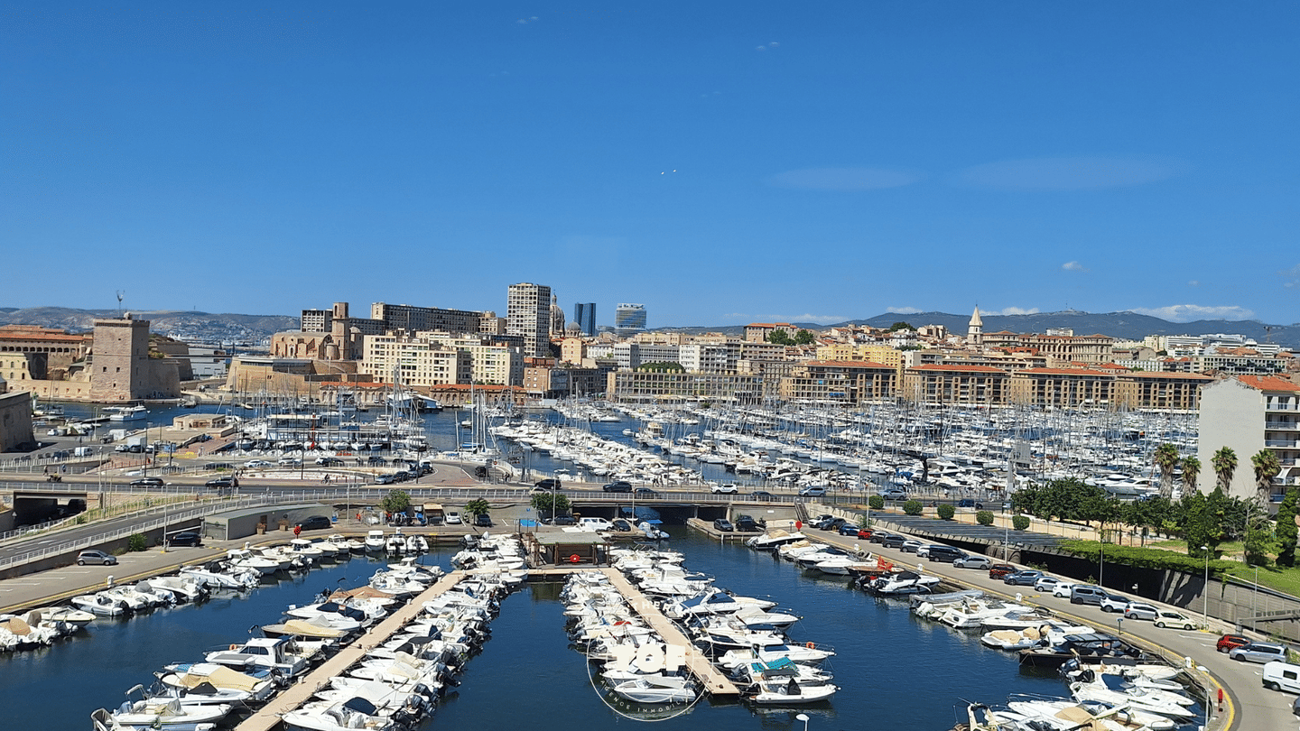 Appartement 3 pièces 82 m² · à Marseille 7ème Arrondissement · 82 m² · 2 500 €/mois