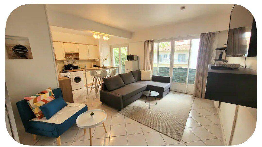 Appartement 1 pièce 28 m² · à Antibes · 28 m² · 850 €/mois