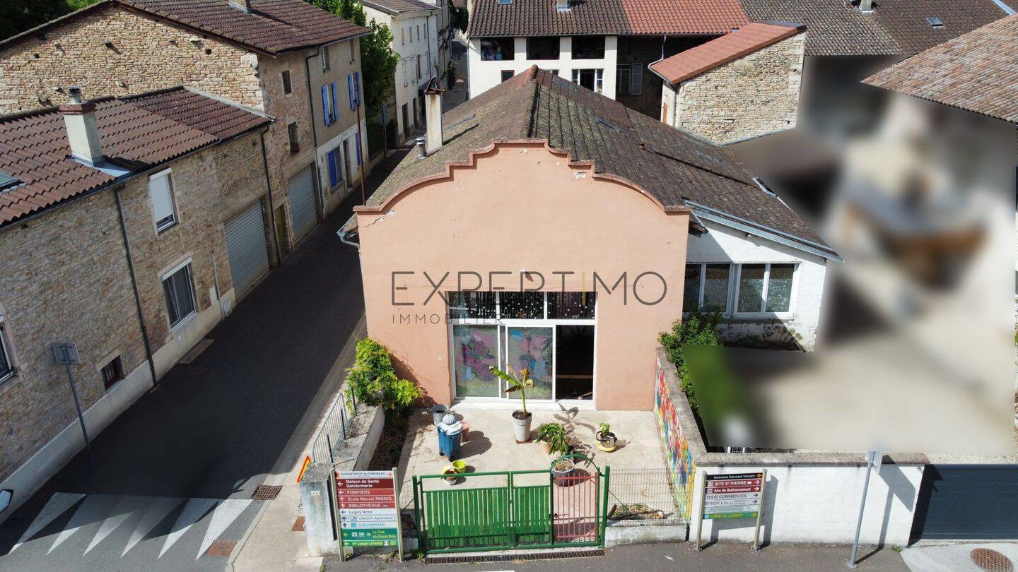 Maison 5 pièces 189 m² · à Lugny · 189 m² · 180 000 €