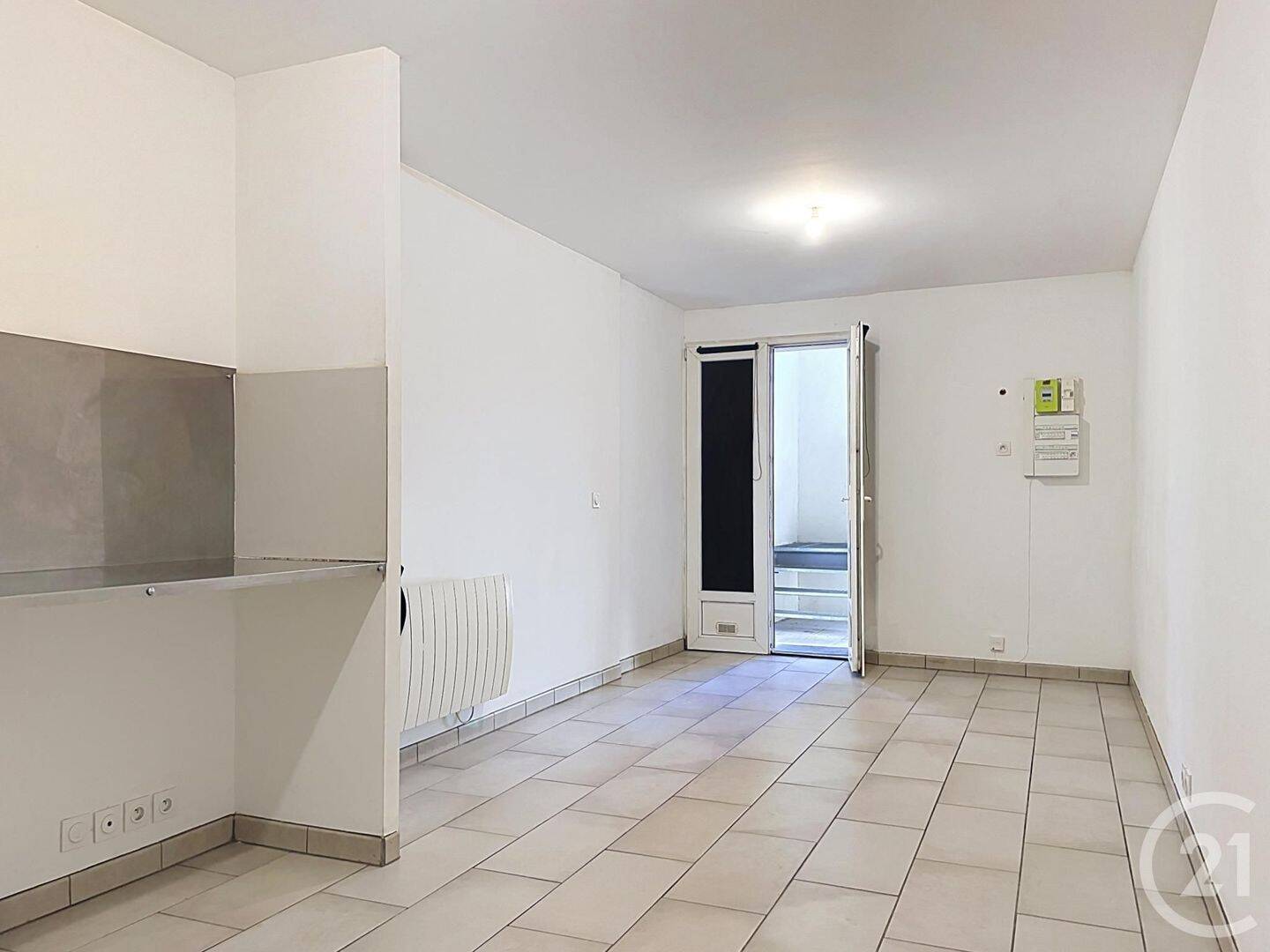 Appartement 1 pièce 25 m² · à Bagnols-sur-Cèze · 24,8 m² · 385 €/mois