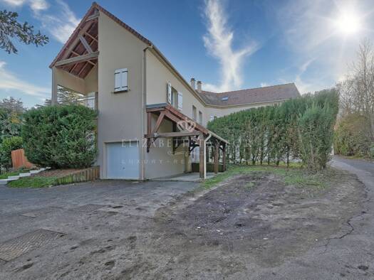 Maison à louer 2 800 € 5 pièces 4 chambres 157 m² Mareil-Marly 78750