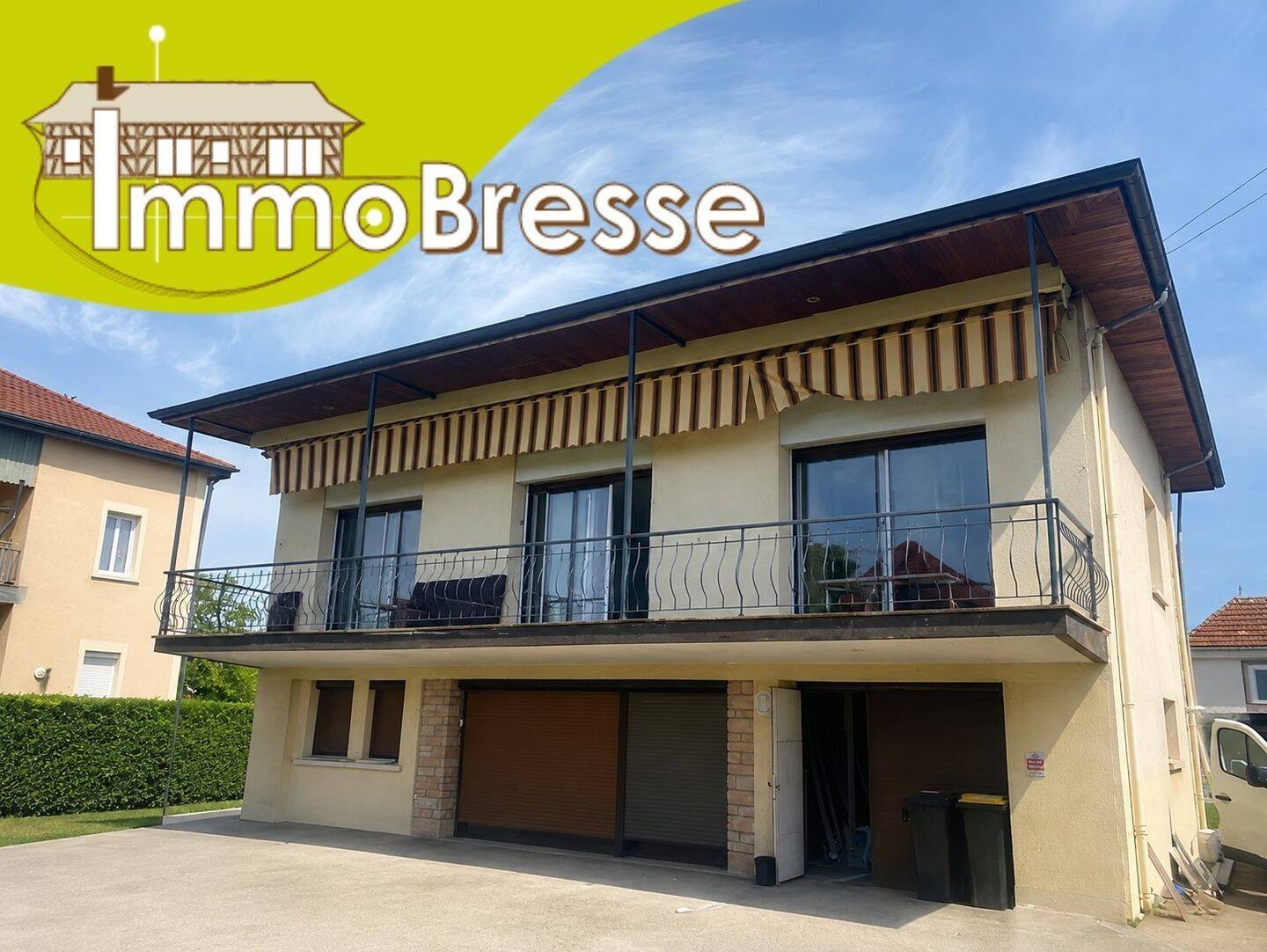 Maison 5 pièces 144 m² · à Montrevel-en-Bresse · 143,8 m² · 1 300 €