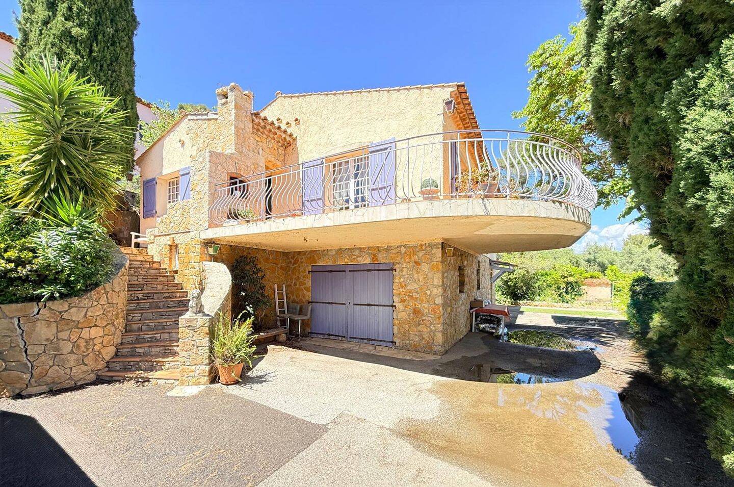 Maison 6 pièces 160 m² · à La Seyne-sur-Mer · 160 m² · 468 000 €