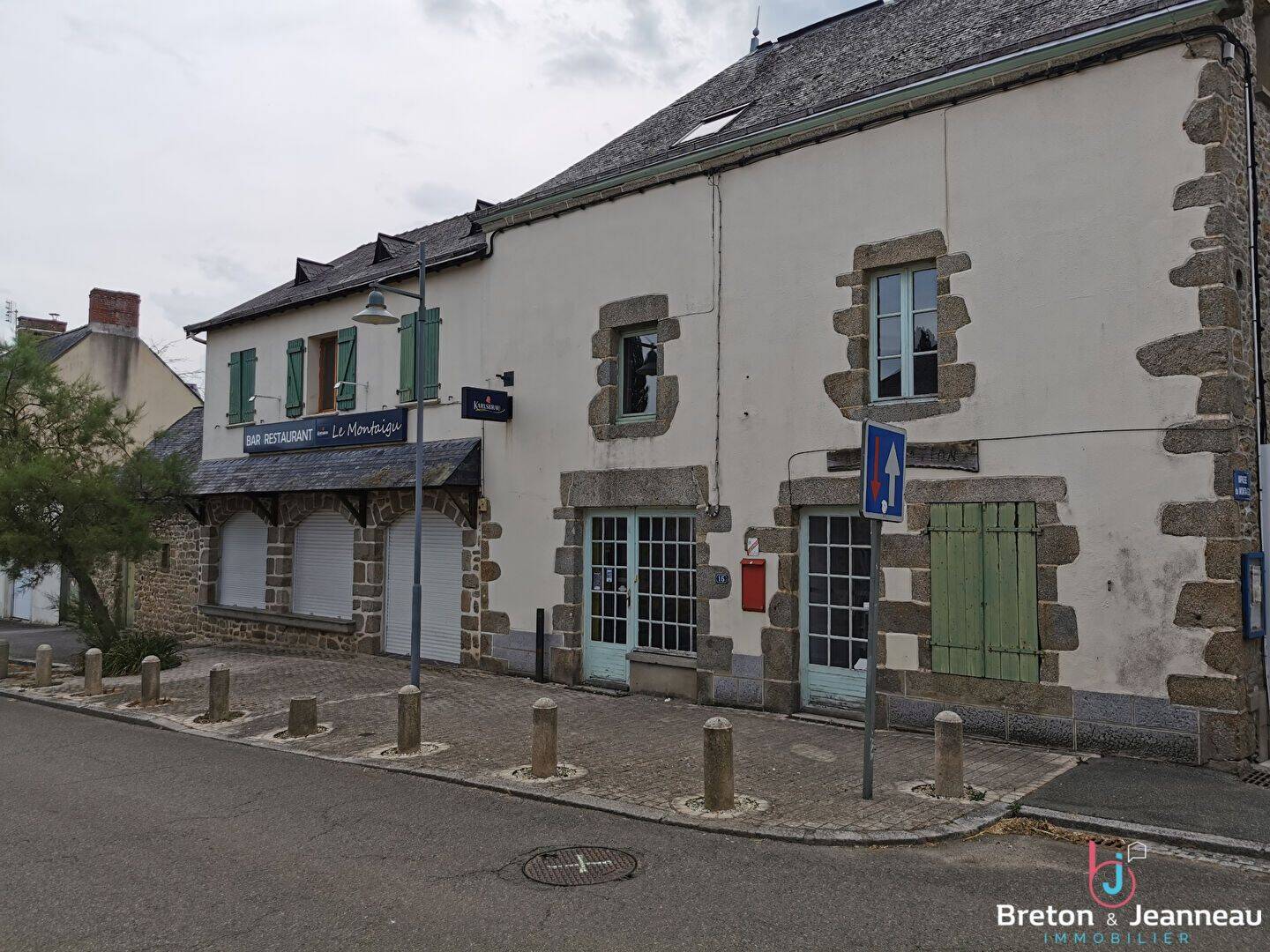 Maison 9 pièces 294 m² · à Hambers · 294 m² · 126 400 €