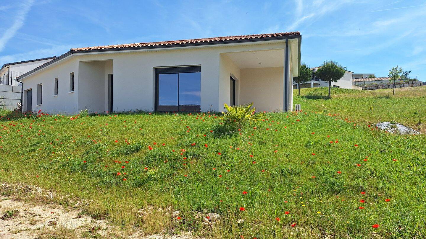 Maison 4 pièces 123 m² · à Boulazac Isle Manoire · 123 m² · 1 300 €
