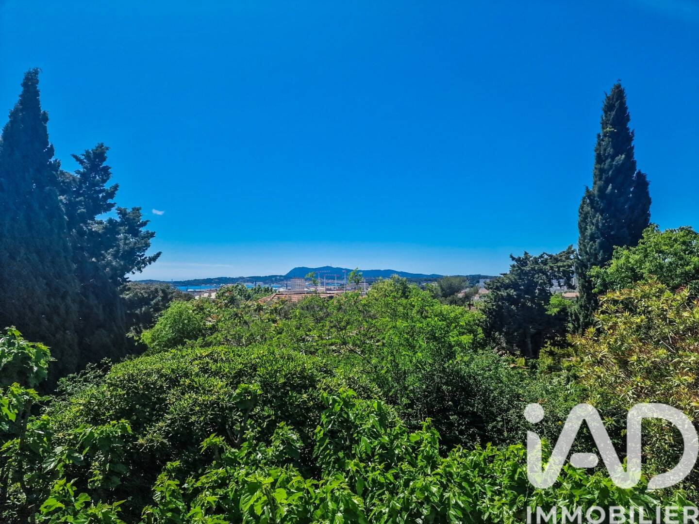 Maison 8 pièces 202 m² · à Toulon · 202 m² · 779 000 €