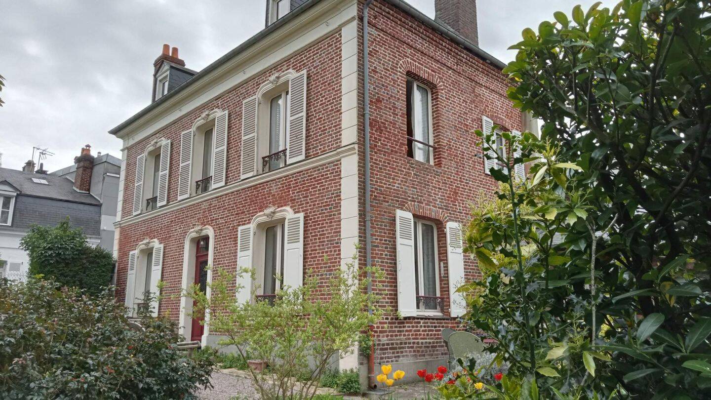 Maison 5 pièces 119 m² · à Lisieux · 119 m² · 348 000 €