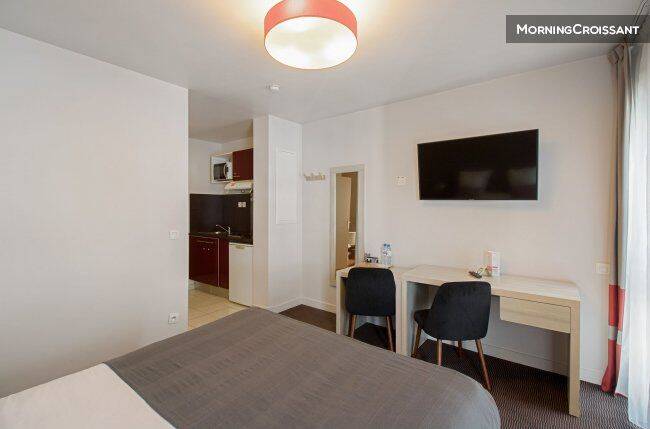 Appartement 1 pièce 18 m² · à Villejuif · 18 m² · 1 980 €/mois