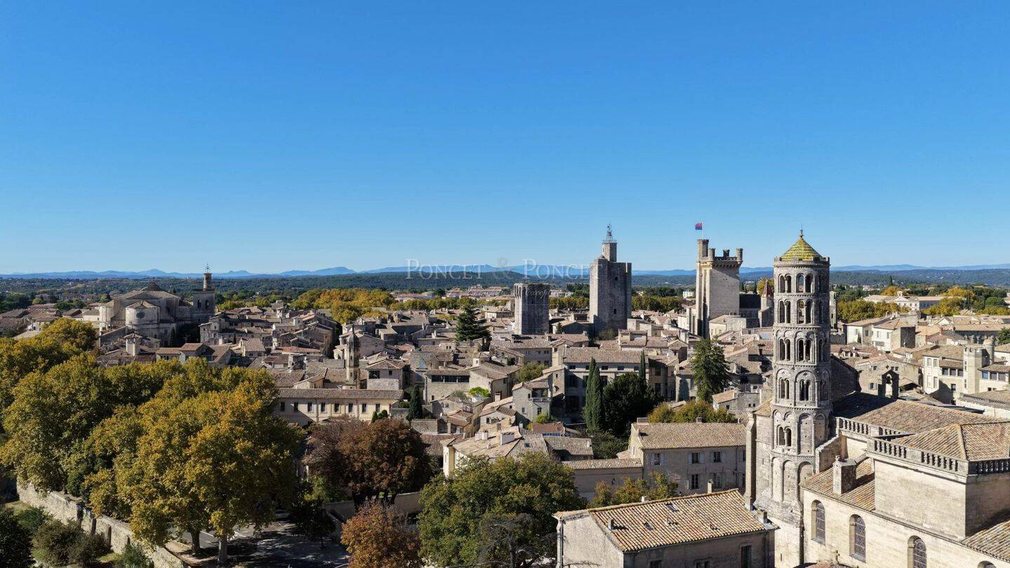 Maison 7 pièces 110 m² · à Uzès · 110 m² · 380 000 €