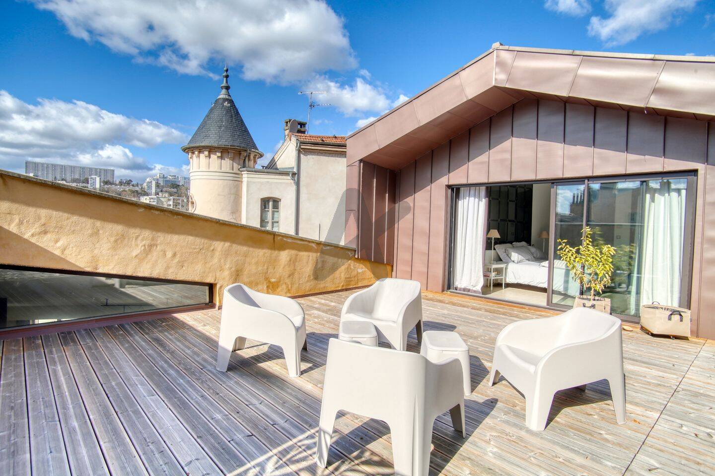 Maison 9 pièces 300 m² · à Lyon 4ème Arrondissement · 300 m² · 1 690 000 €