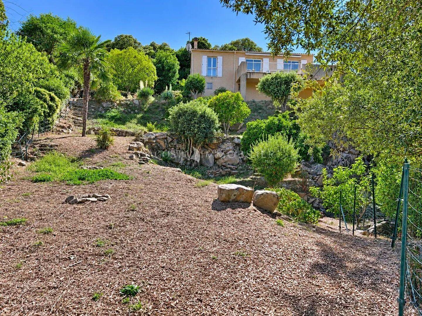 Maison 4 pièces 85 m² · à Coti-Chiavari · 85 m² · 690 000 €