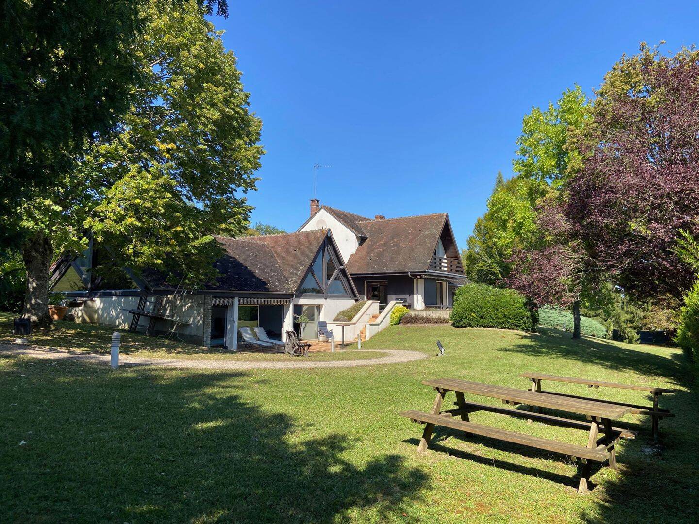 Maison 9 pièces 374 m² · à Toucy · 373,9 m² · 449 000 €
