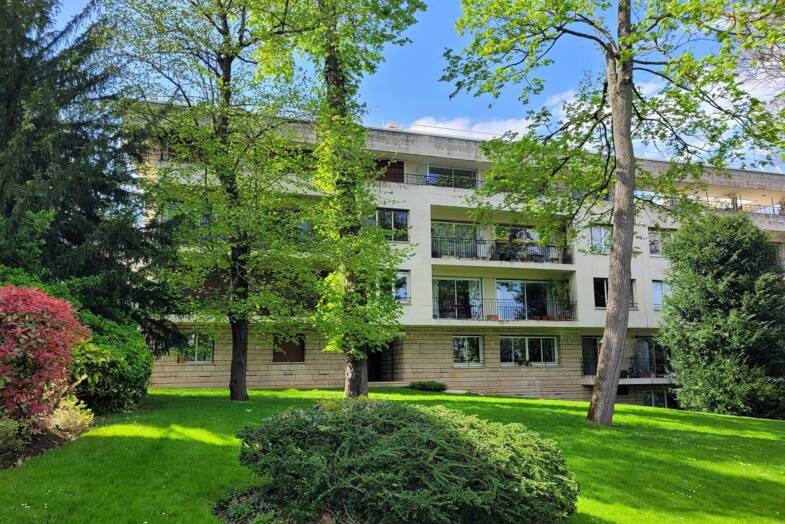 Appartement à vendre 798 000 € 5 pièces 3 chambres 149,3 m² Dernier étage, Étage 3/3 Ville-d'Avray 92410