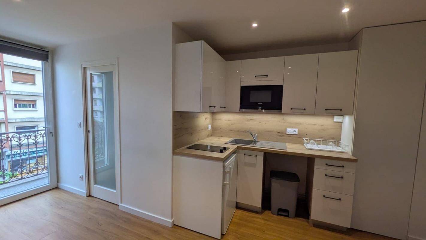 Appartement 1 pièce 17 m² · à Aix-les-Bains · 17,2 m² · 537 €