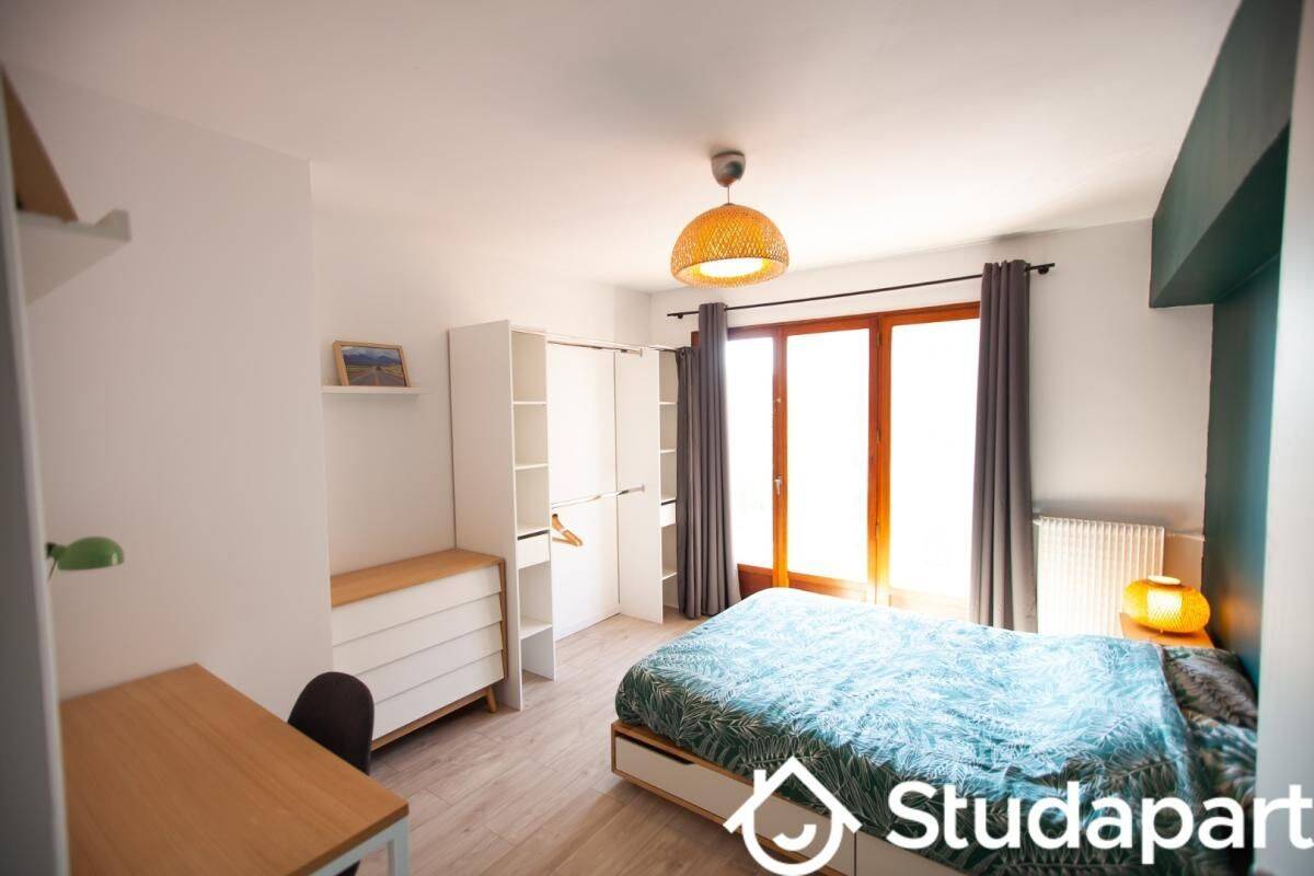1 pièce 11 m² · à Toulon · 11 m² · 420 €/mois