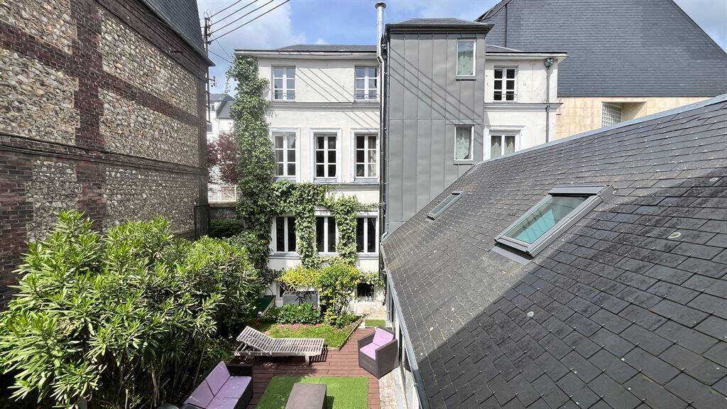 Maison 10 pièces 236 m² · à Rouen · 236 m² · 860 000 €