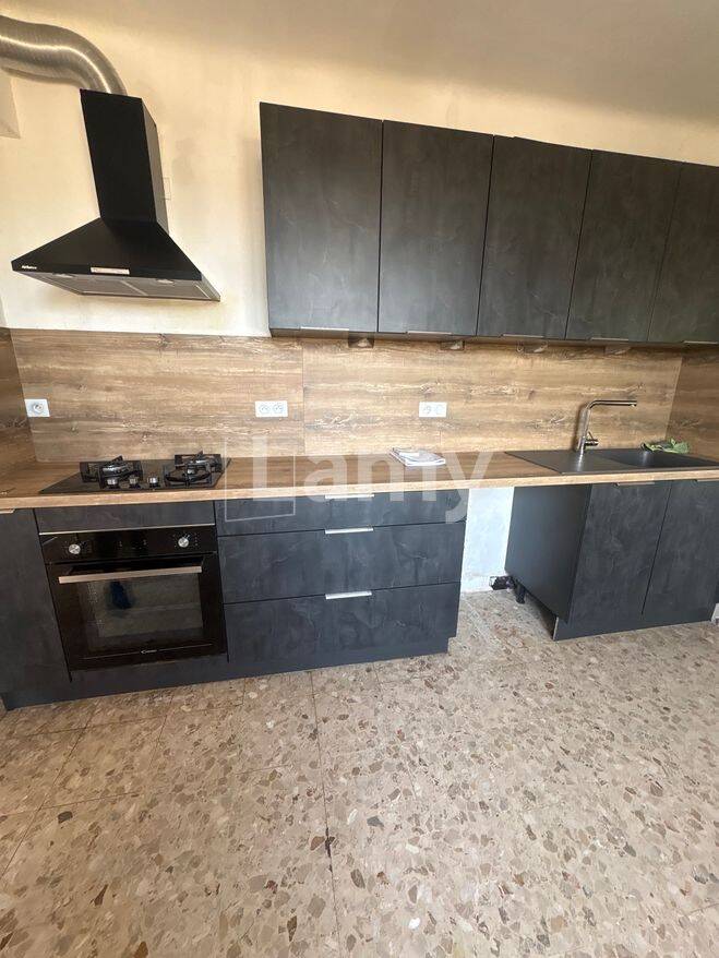 Maison 5 pièces 120 m² · à Carpentras · 120 m² · 943 €