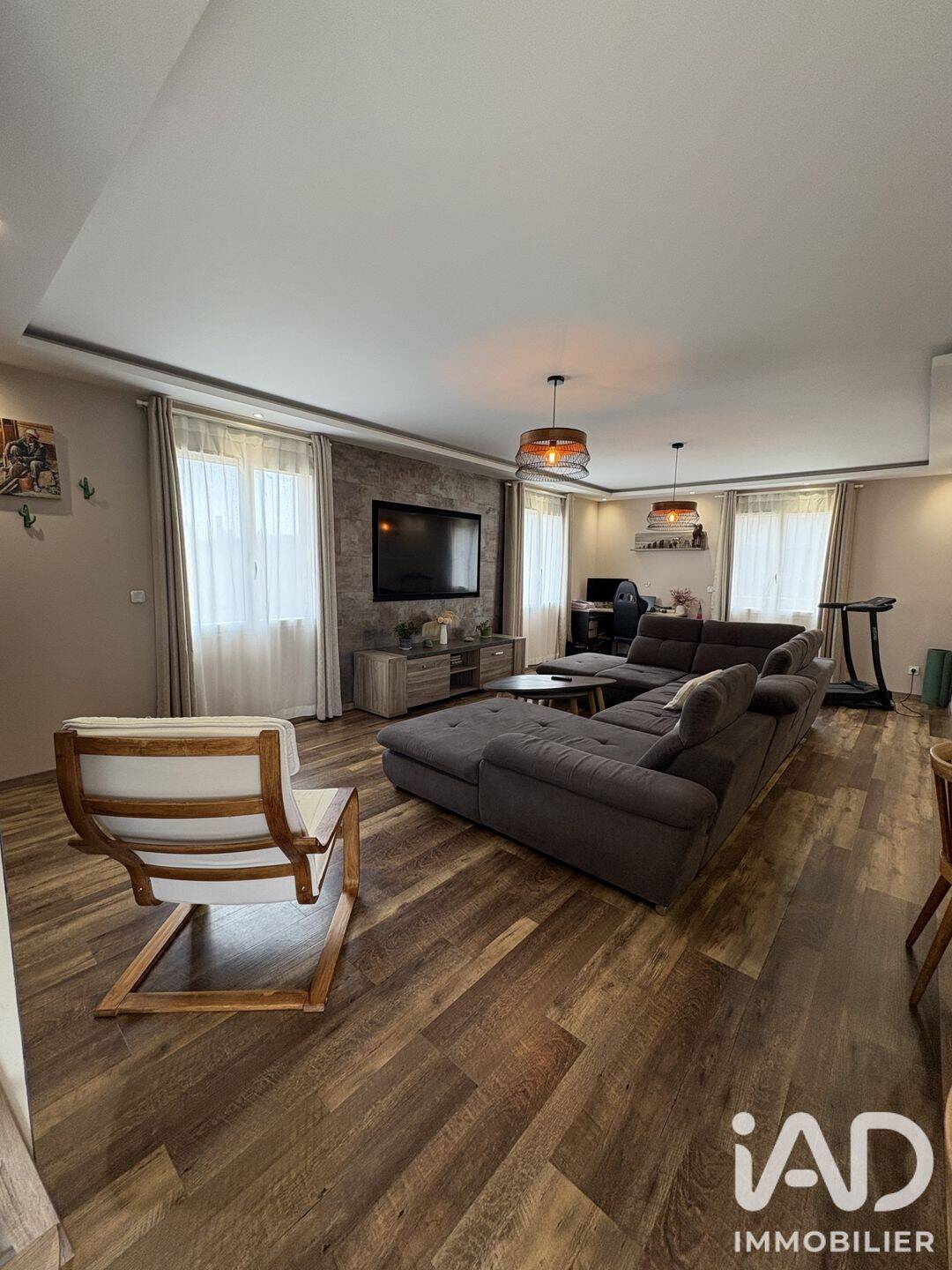 Maison 6 pièces 191 m² · à Bourges · 191 m² · 345 000 €