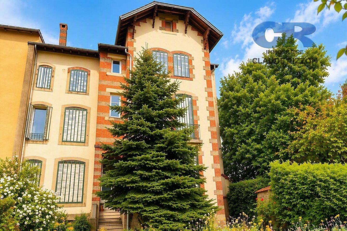 Maison 9 pièces 300 m² · à Lunéville · 300 m² · 255 000 €