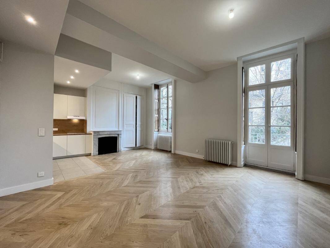 Appartement 4 pièces 77 m² · à Lyon 1er Arrondissement · 77 m² · 1 440 €/mois