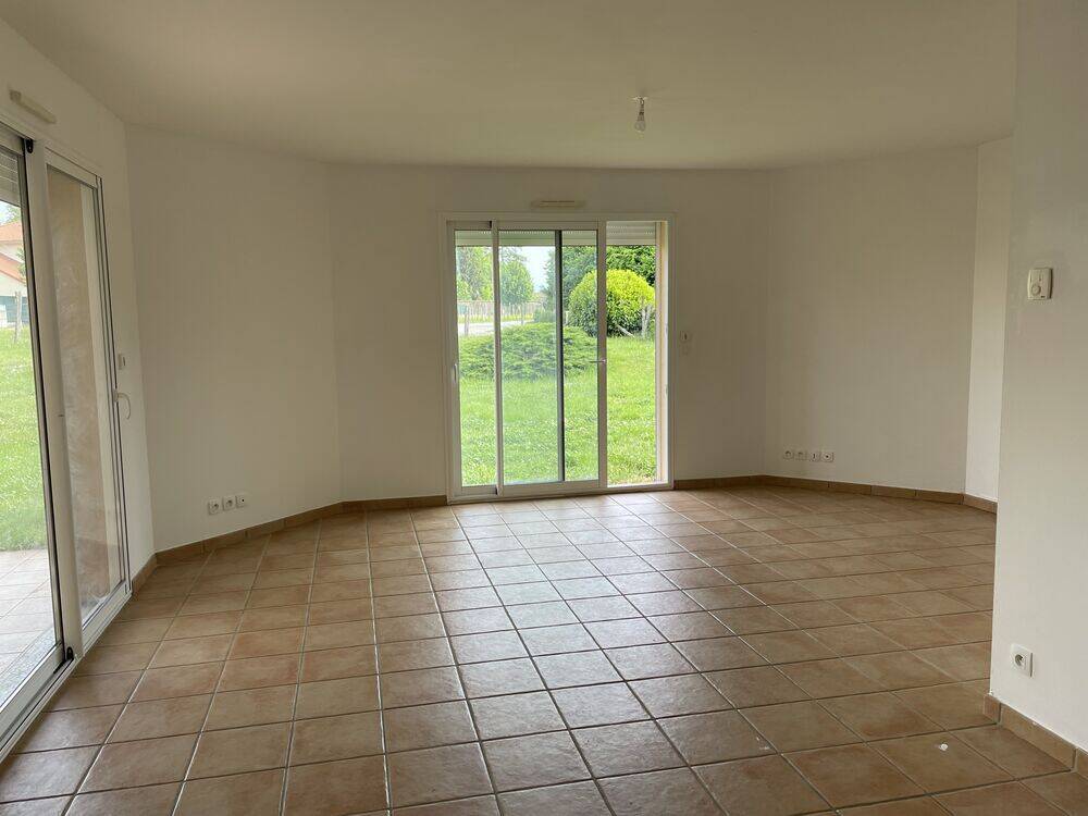 Maison 5 pièces 109 m² · à Le Grand-Lemps · 109 m² · 1 050 €