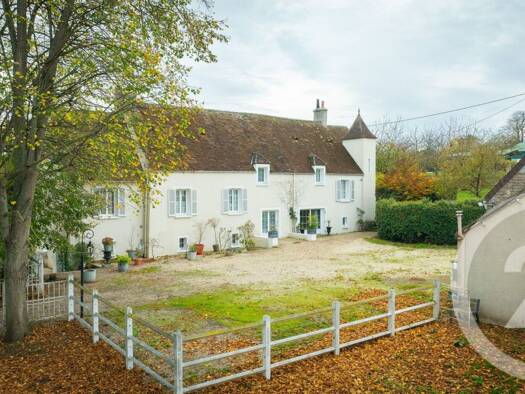 Maison à vendre 569 000 € 6 pièces 3 chambres 250 m² 35 203 m² de terrain Falaise 14700