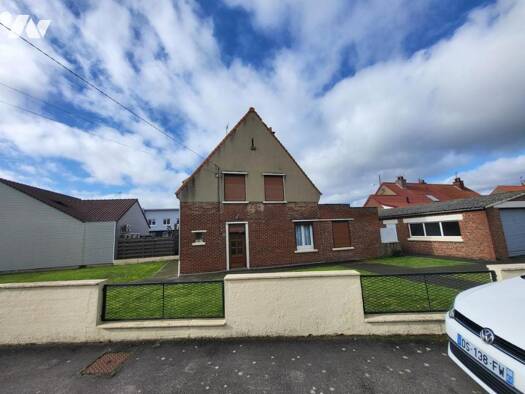 Maison à vendre 131 000 € 4 pièces 3 chambres 85 m² 577 m² de terrain Arques 62510