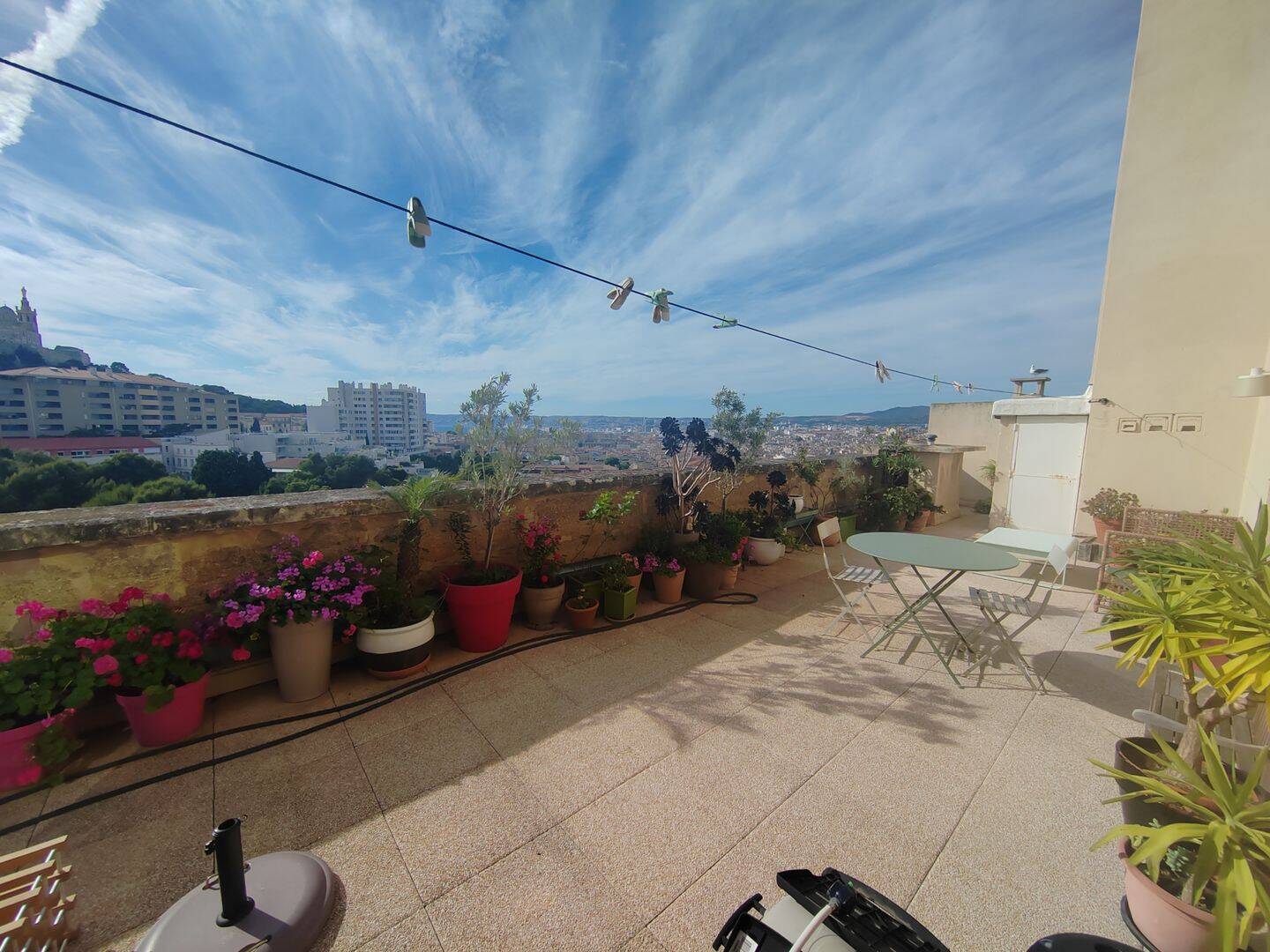 Appartement 4 pièces 93 m² · à Marseille 6ème Arrondissement · 93,5 m² · 1 980 €/mois