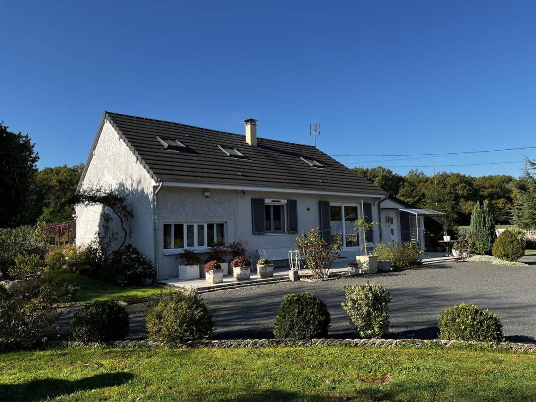 Maison 6 pièces 180 m² · à Avril-sur-Loire · 180 m² · 249 000 €
