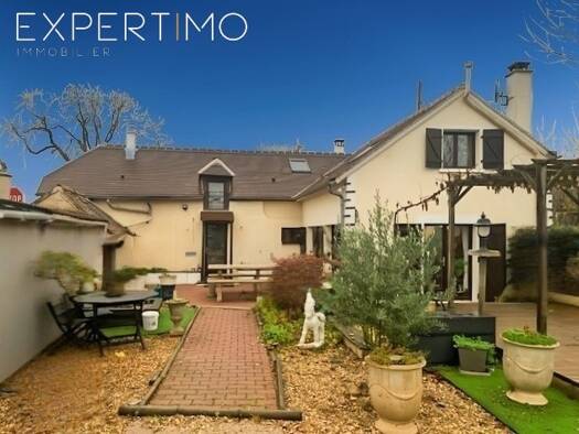 Maison à vendre 283 000 € 6 pièces 4 chambres 114 m² 688 m² de terrain Houdan 78550