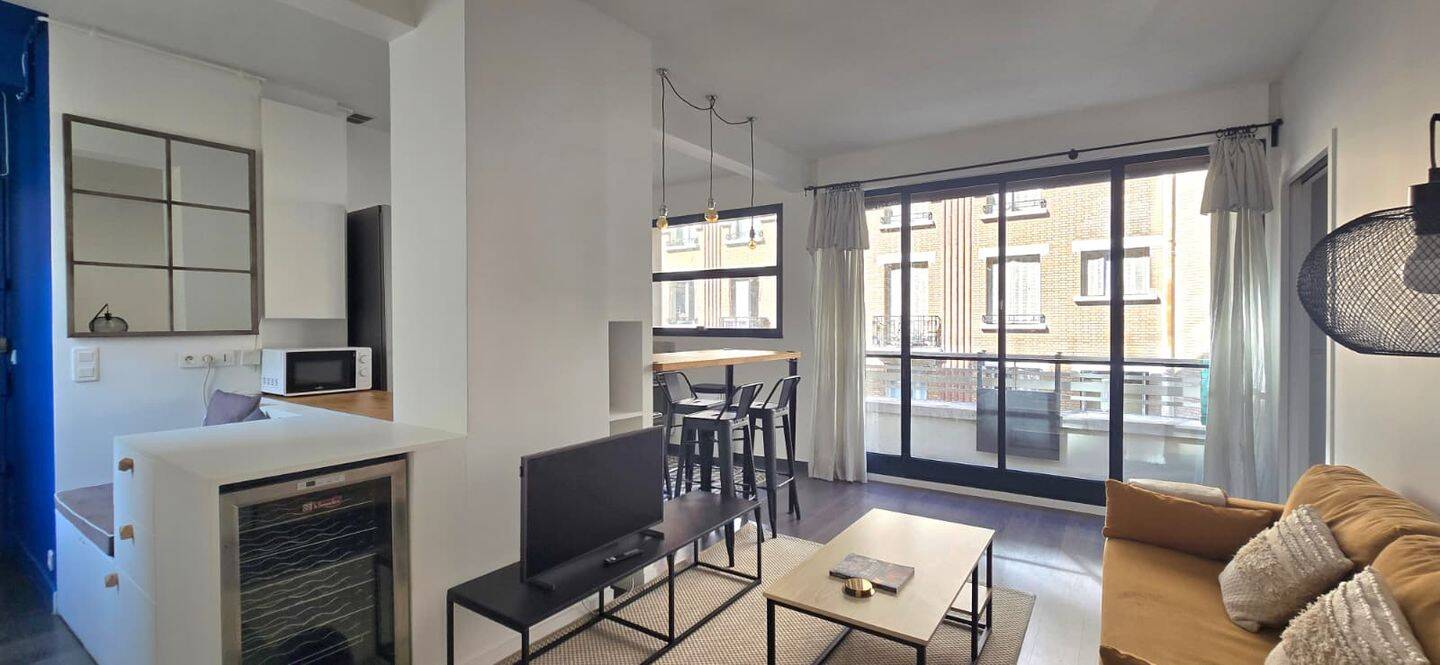 Appartement 3 pièces 62 m² · à Paris 17ème Arrondissement · 62 m² · 2 700 €
