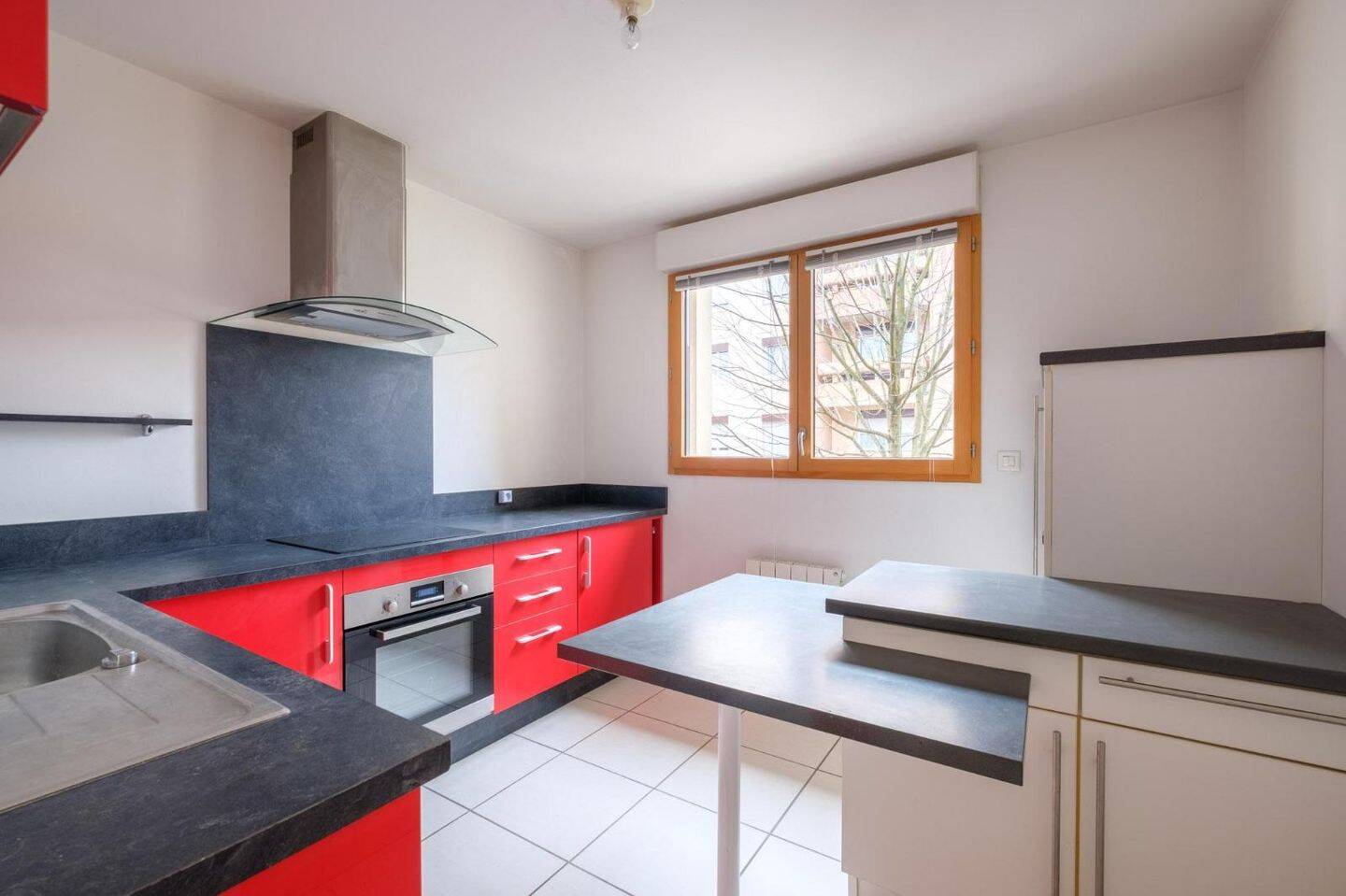 Appartement 3 pièces 72 m² · à Champagne-au-Mont-d'Or · 72 m² · 1 171 €/mois