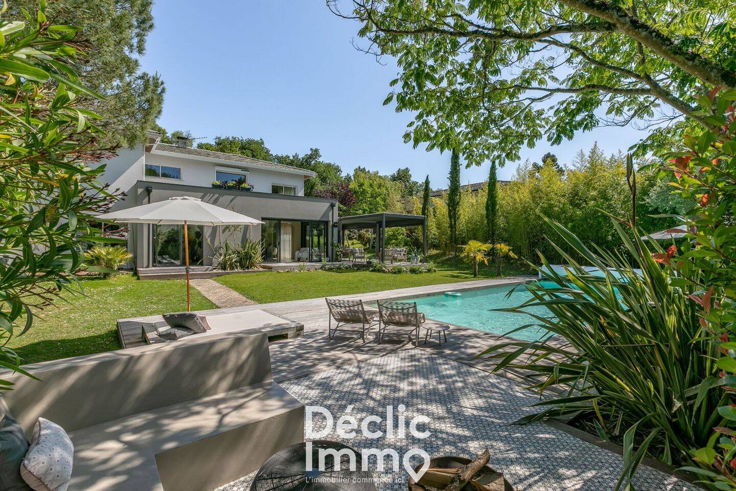 Maison 7 pièces 242 m² · à Bouliac · 242 m² · 1 599 000 €