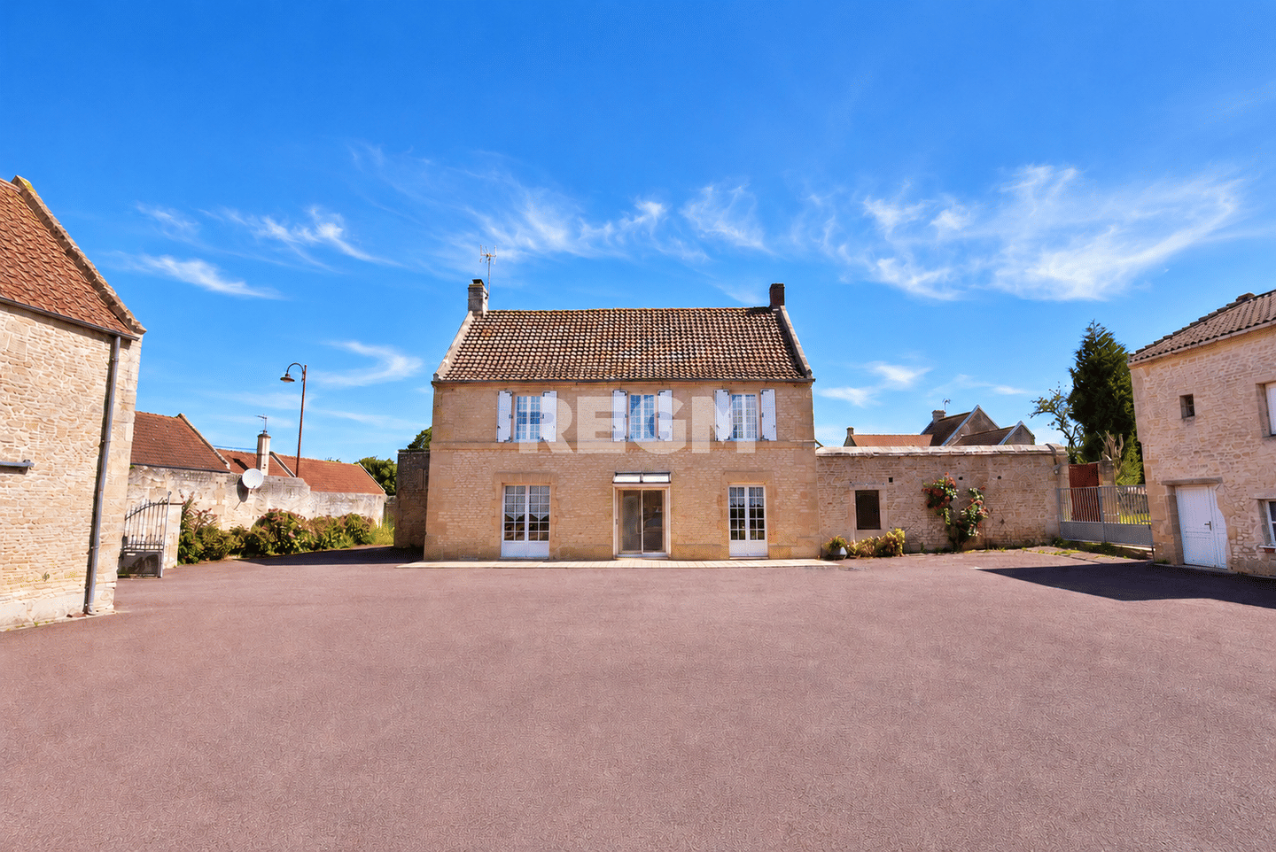 Maison 4 pièces 106 m² · à Douvres-la-Délivrande · 106 m² · 522 500 €
