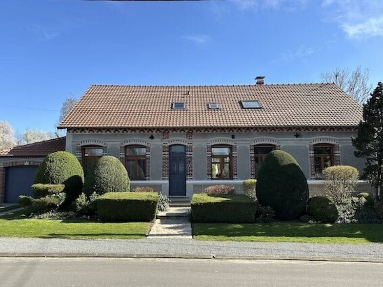 Maison à vendre 291 000 € 10 pièces 5 chambres 174 m² 1 862 m² de terrain Bapaume 62450