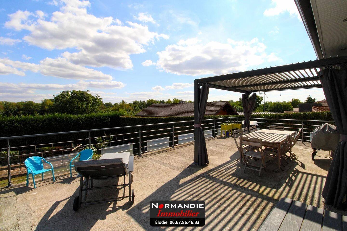 Maison 7 pièces 210 m² · à Oissel · 210 m² · 348 000 €