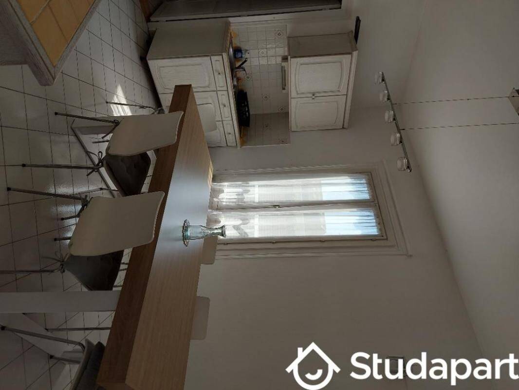 1 pièce 10 m² à Compiègne