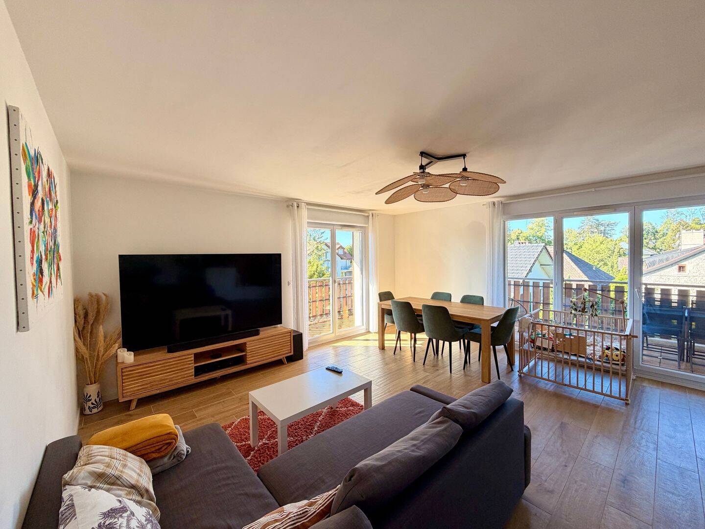 Appartement 4 pièces 103 m² · à Divonne-les-Bains · 103 m² · 2 880 €/mois