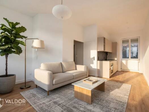 Appartement à vendre 280 000 € 3 pièces 2 chambres 51,8 m² Étage 1/2 Bissardon Caluire-et-Cuire 69300