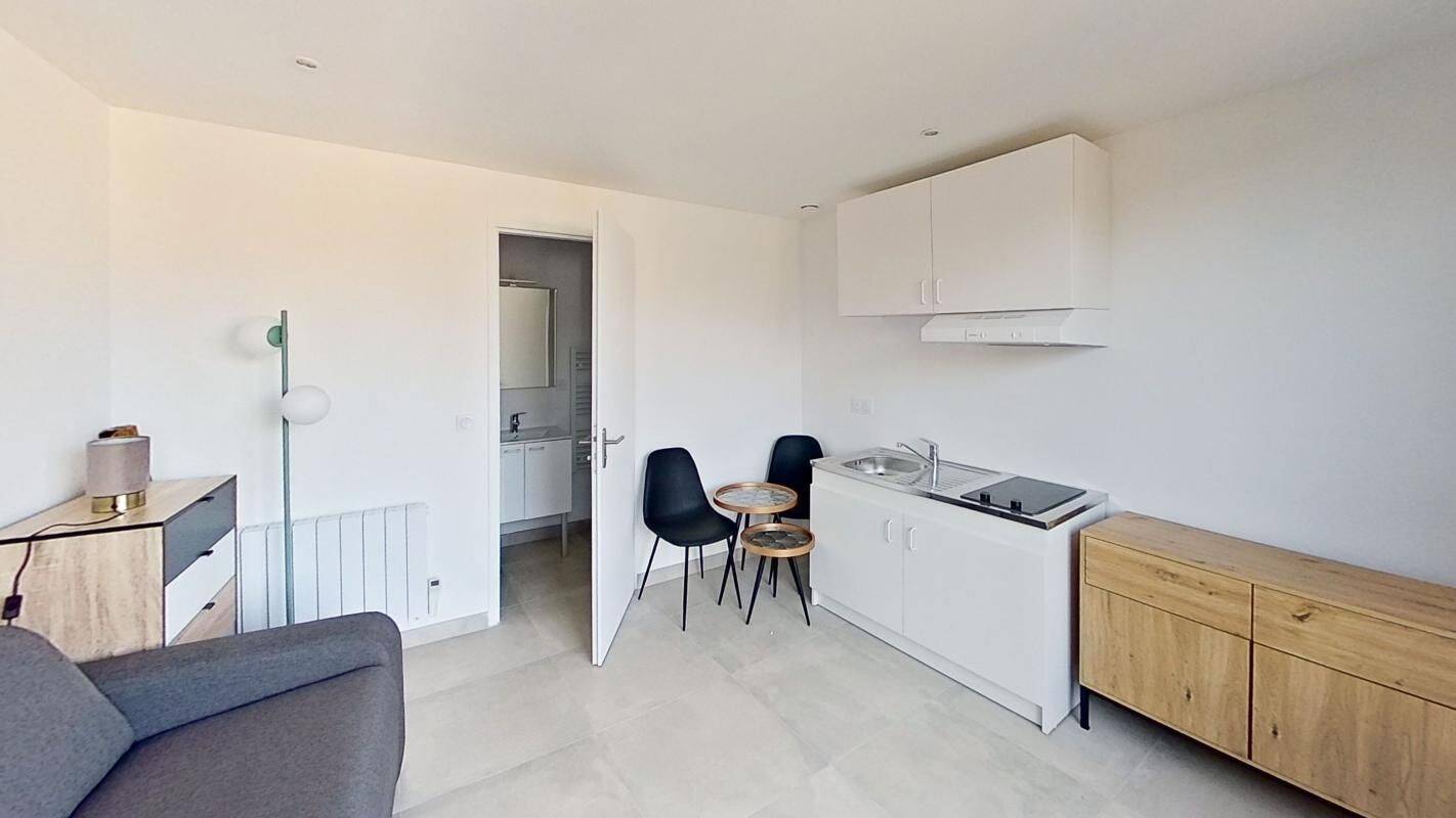 Appartement 1 pièce 15 m² · à Champagne-au-Mont-d'Or · 15 m² · 500 €