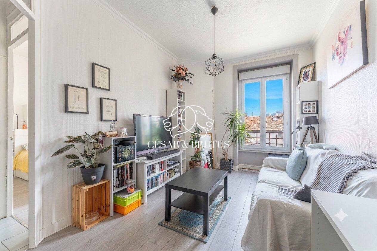 Appartement 2 pièces 47 m² · à Lyon 8ème Arrondissement · 47 m² · 165 000 €