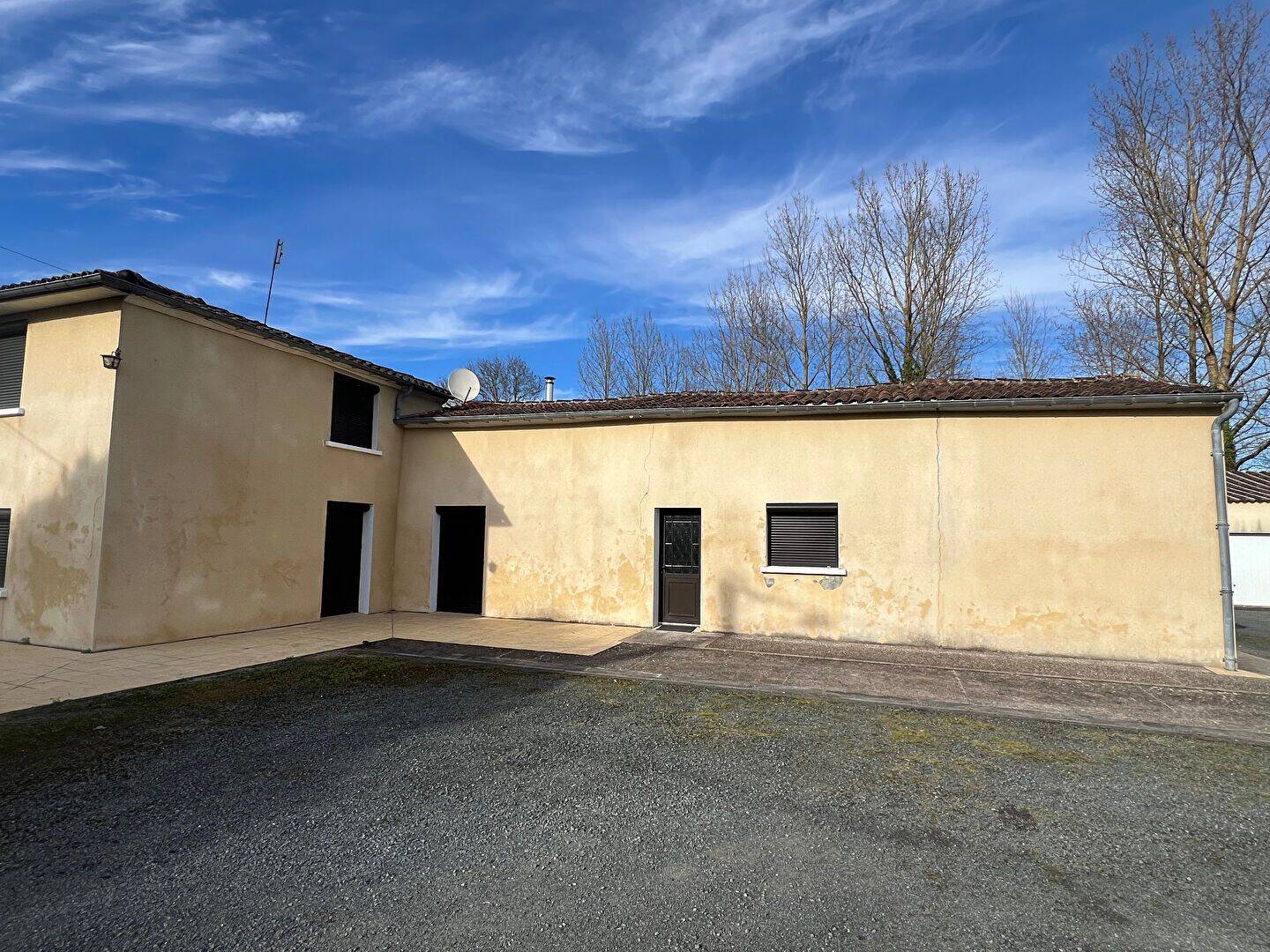 Maison 4 pièces 132 m² · à Gensac-la-Pallue · 132 m² · 178 500 €
